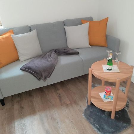 Ferienwohnung Im Zentrum Mit Balkon Und Parkplatz Gmunden Buitenkant foto