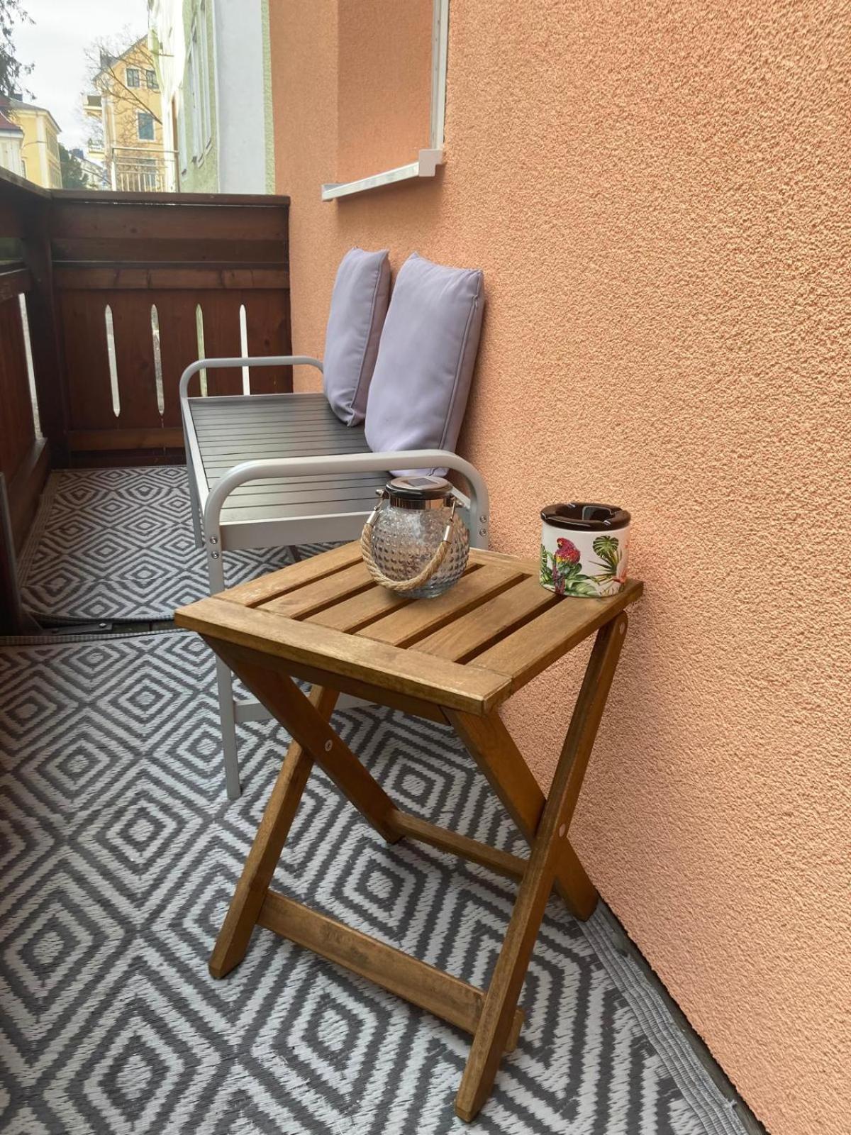 Ferienwohnung Im Zentrum Mit Balkon Und Parkplatz Gmunden Buitenkant foto